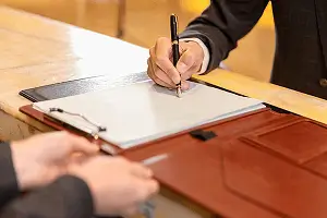 印度那边的人到贵阳旅游的七天旅游攻略